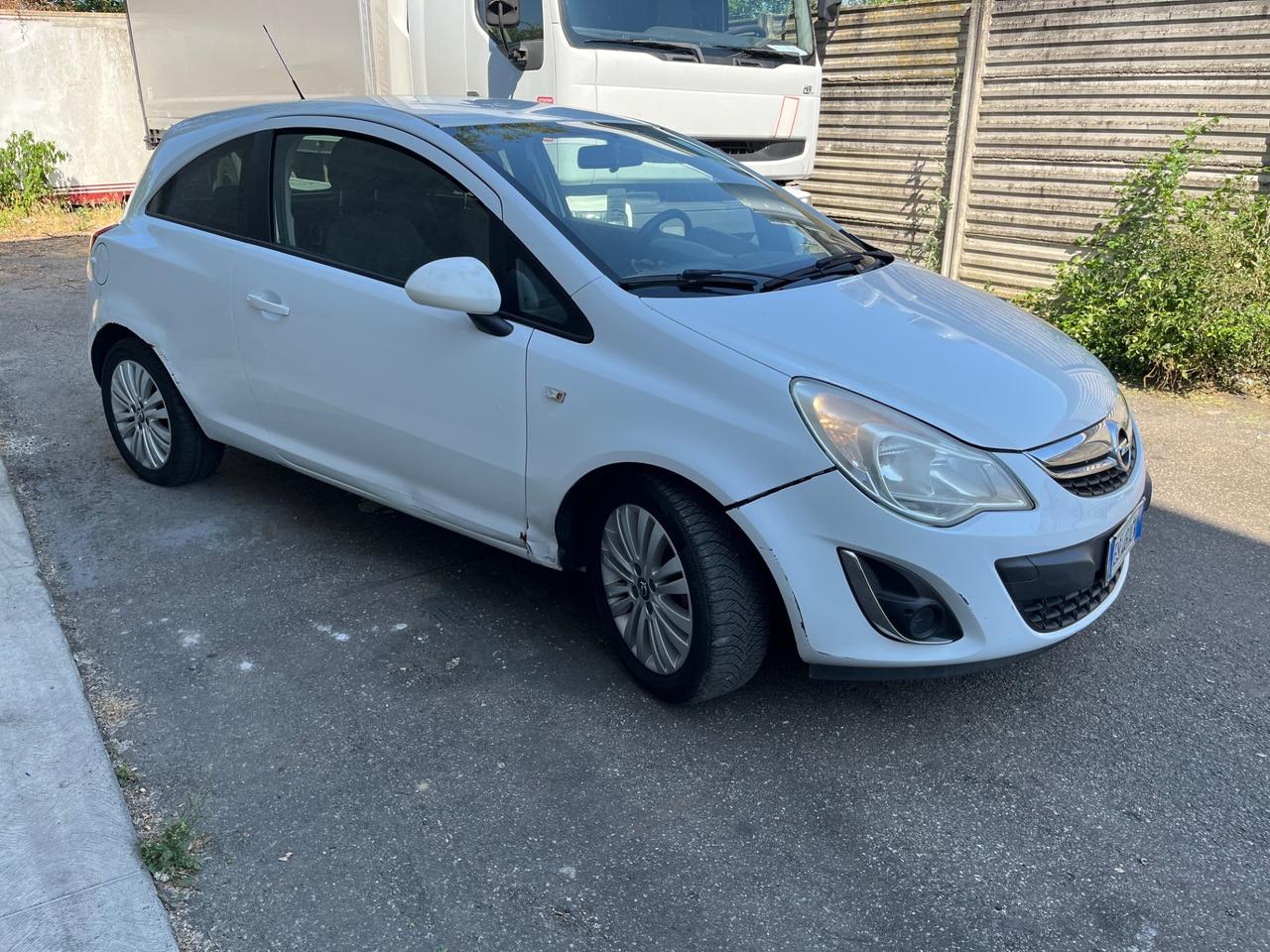 Opel Corsa 1.2 3 porte Edition