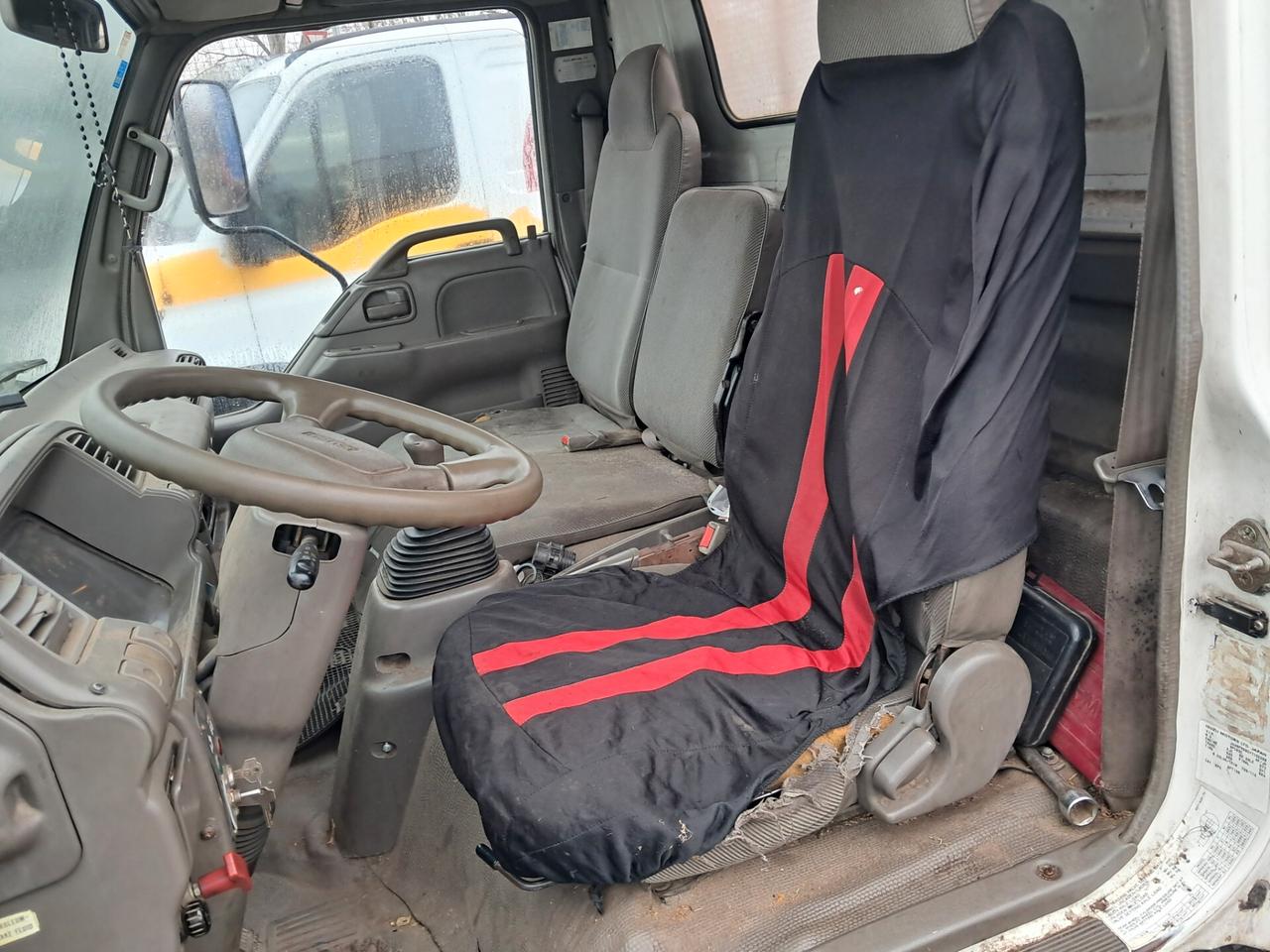 ISUZU RIBALTABILE TRILATERALE