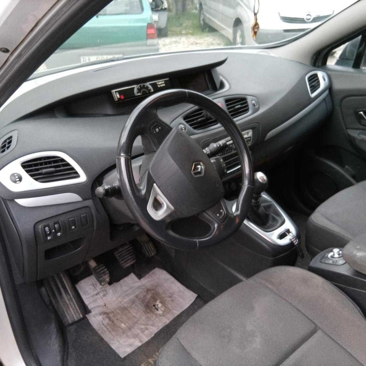 Renault Scenic Scénic 1.9 dCi 130CV EleGO