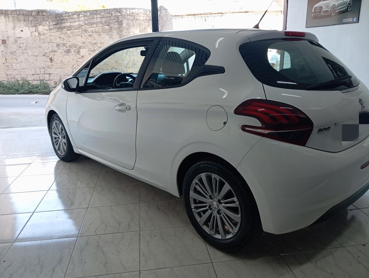 Peugeot 208 1.2 Benz/ GPL 2016 CON GARANZIA