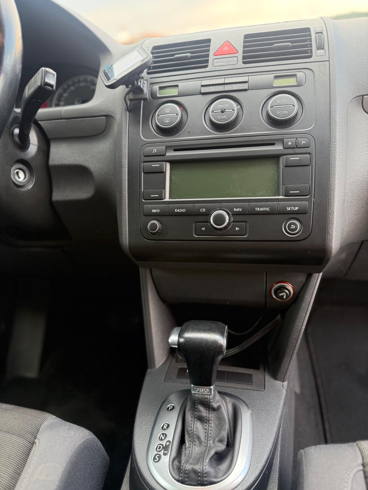Volkswagen Touran 2.0 TDI DPF DSG Highline