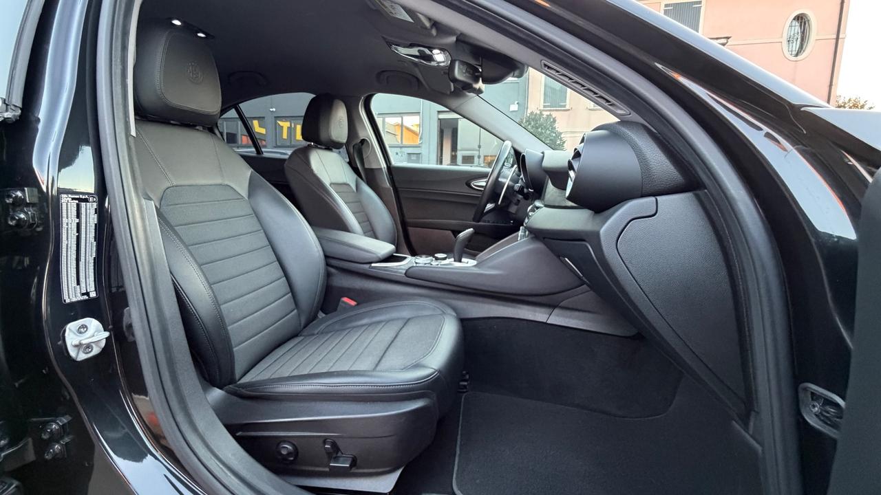 ALFA ROMEO GIULIA 2.2 SUPER AT8 190CV - FULL LED, PELLE, SEDILI RISCALDATI