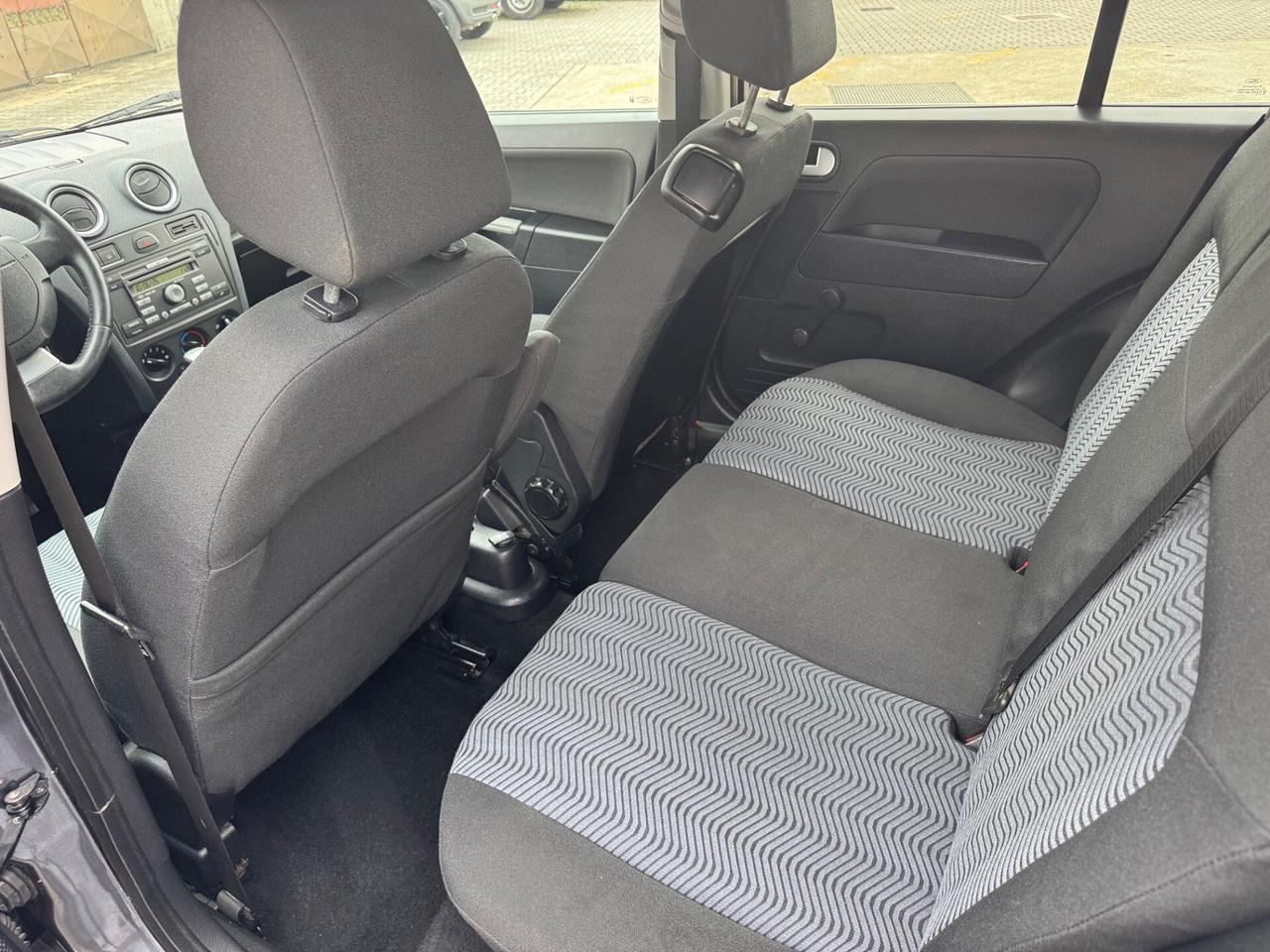 Ford Fusion 1.4 TDCi 5p. neopatentati