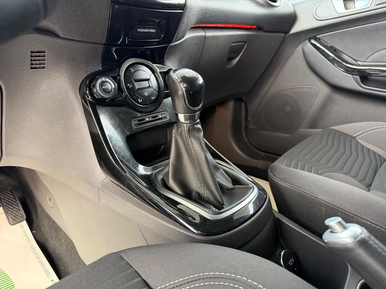 Ford Fiesta 1.2 60CV 5 porte Titanium