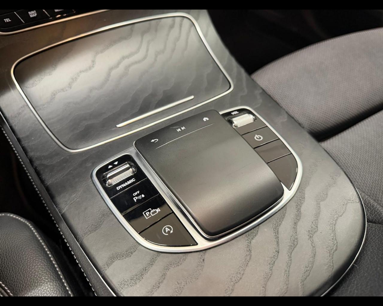 Mercedes-Benz Classe E (W/S213) - E 220 d 4Matic Auto Premium Plus