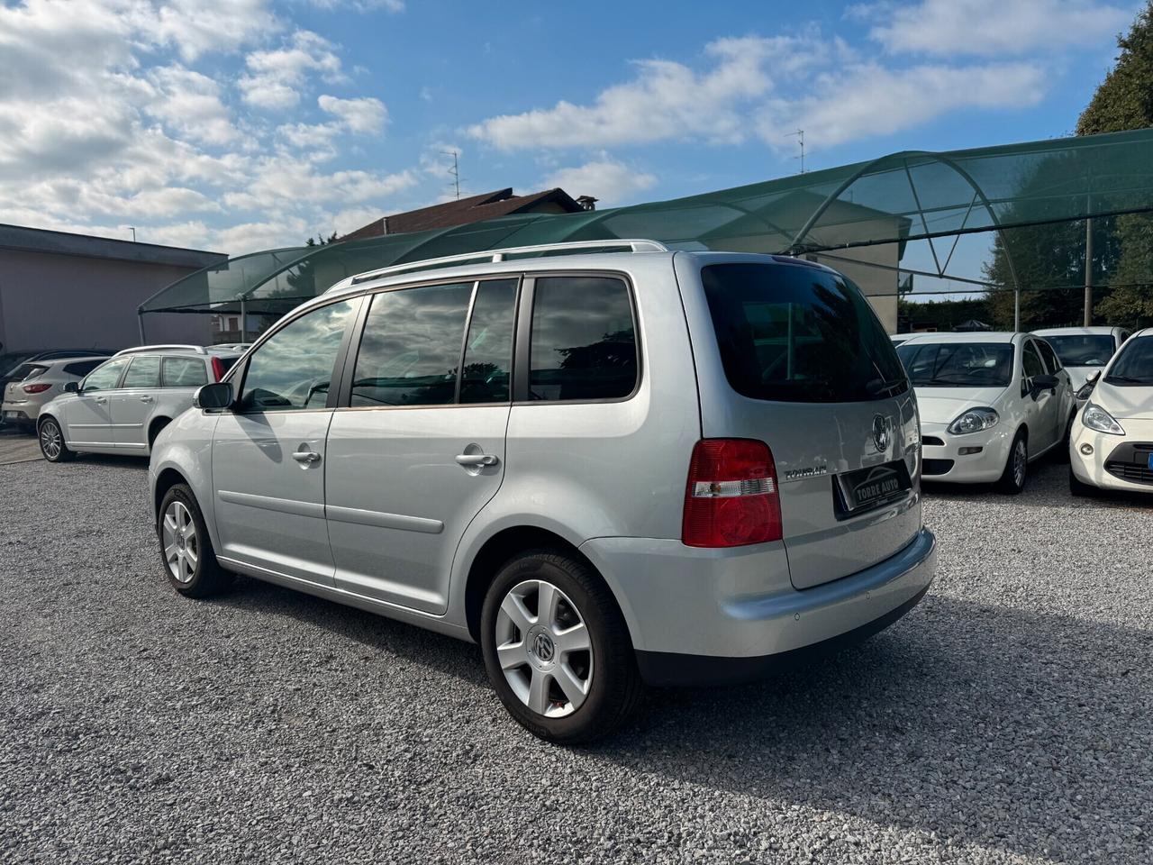 Volkswagen Touran 2.0 16V TDI Highline