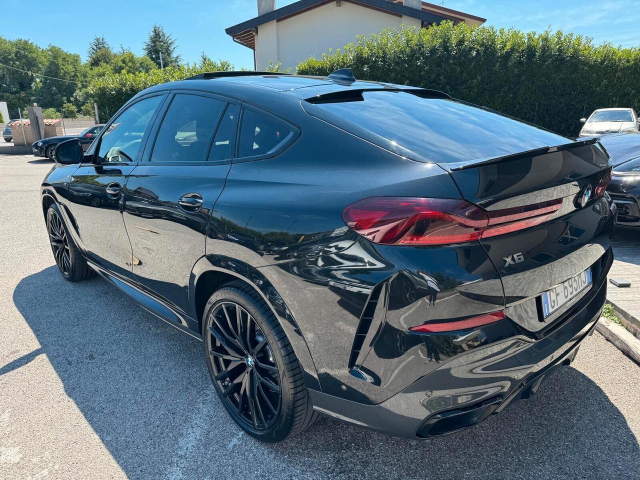 Bmw X6 M50i