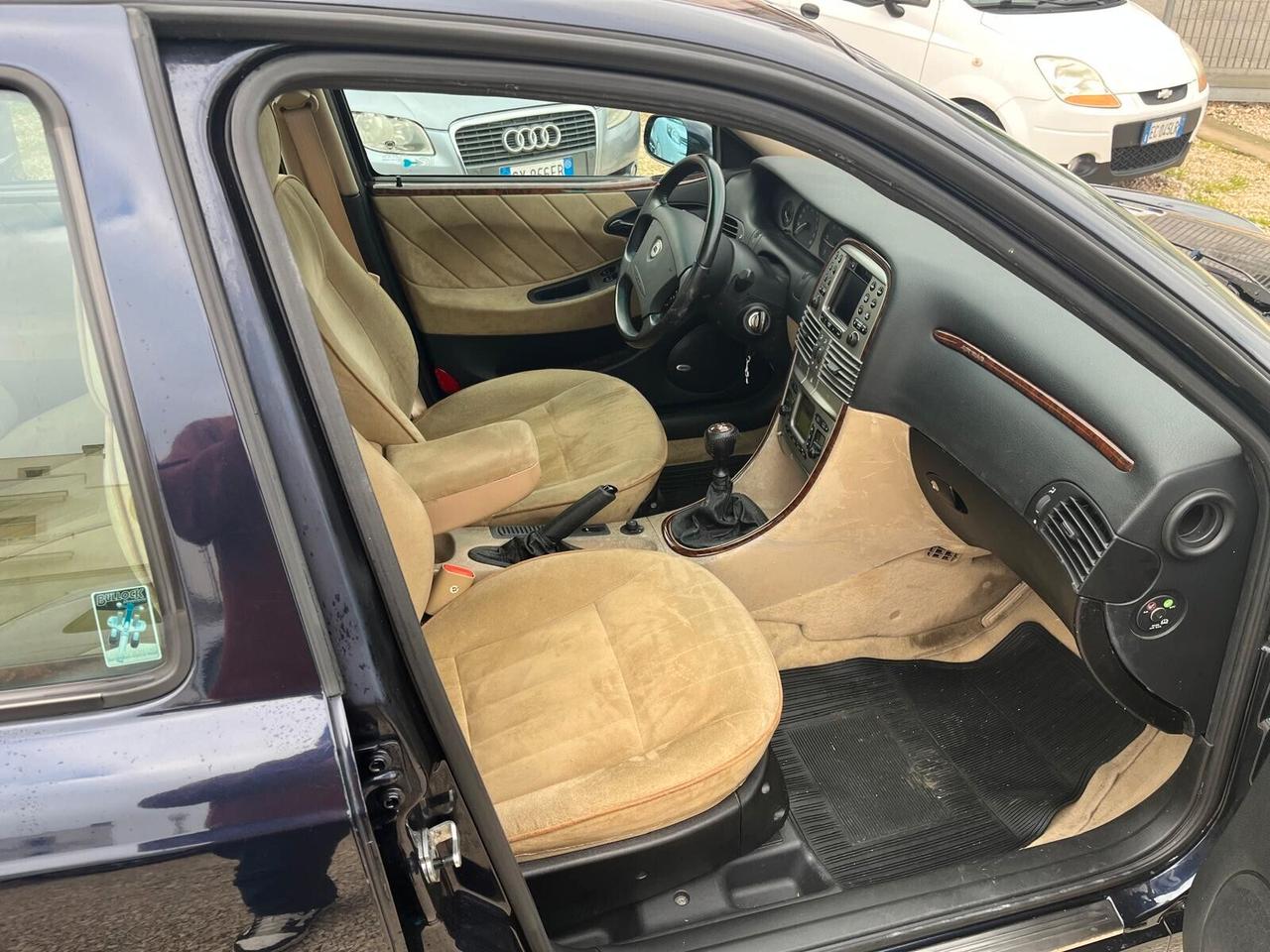 Lancia Lybra 1.9 JTD cat intensa