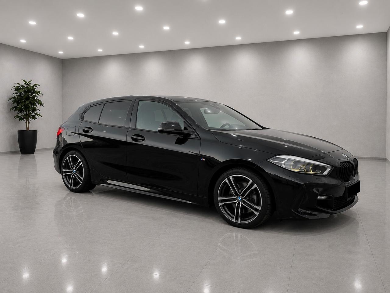 Bmw 118 118d 5p. Msport