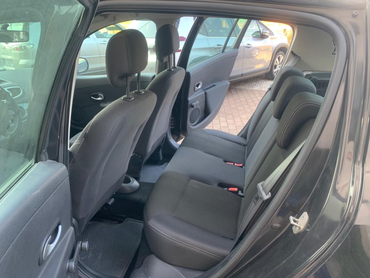 Renault Clio 1.2 16V 5 porte Live!