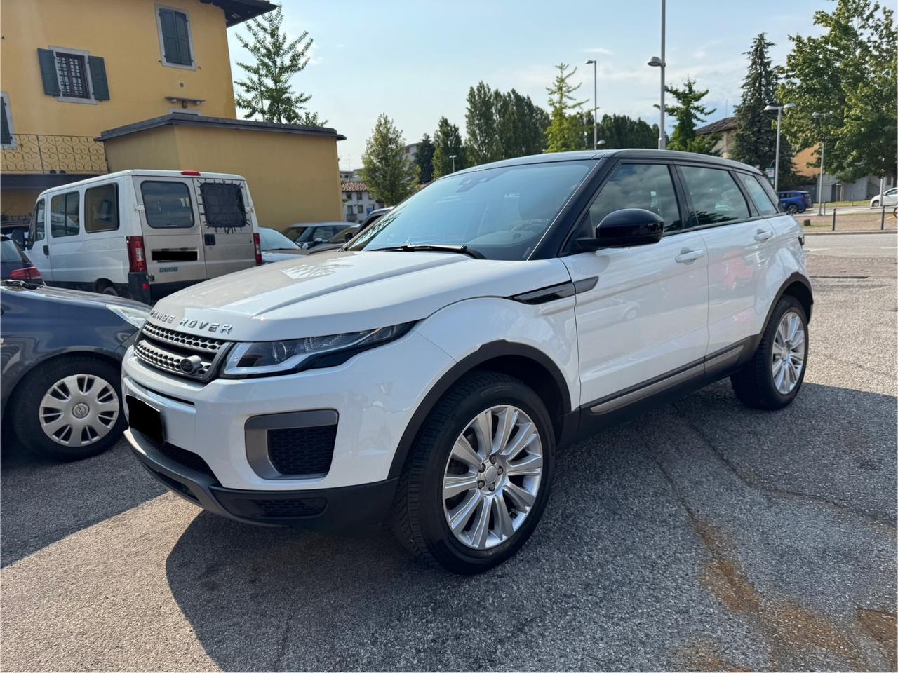 Land Rover Range Evoque 2.0 eD4 5p. SE Dynamic