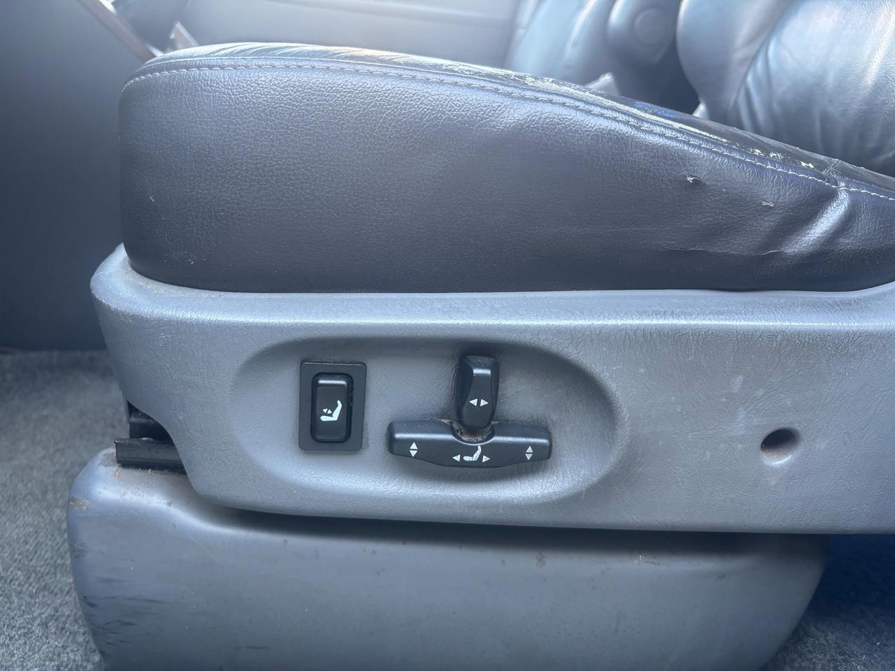 Kia Carnival 2.9 16V HPDi cat EX Top