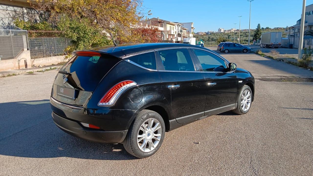 Lancia Delta 1.6 MJT DPF Gold