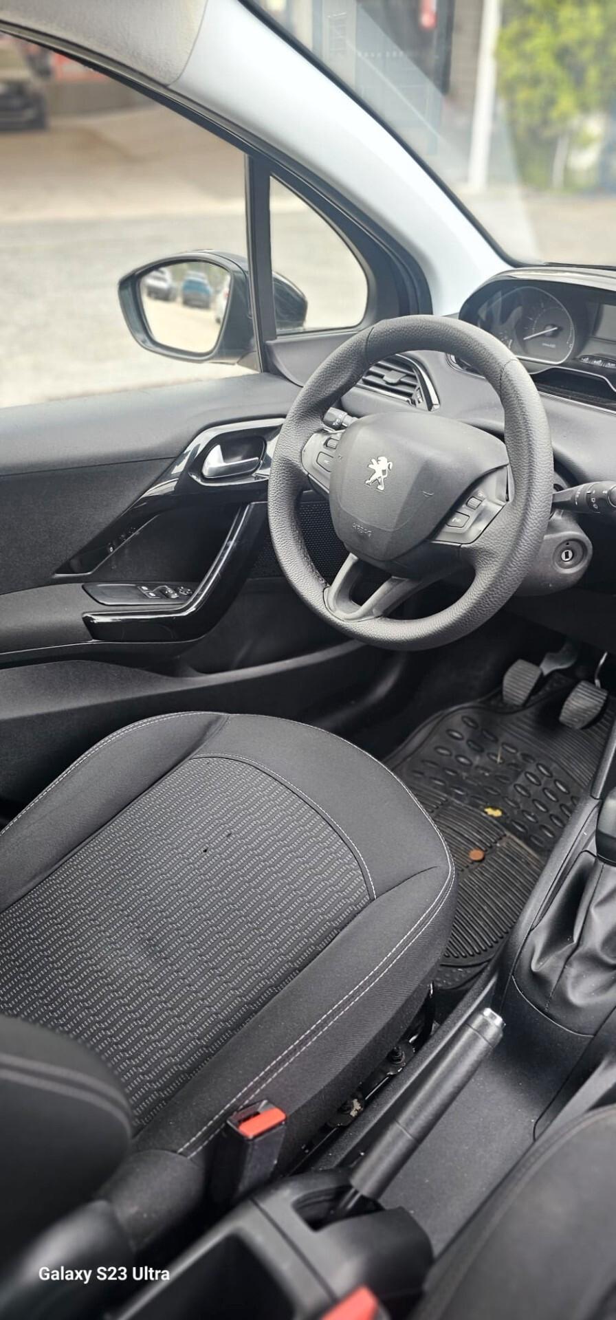 Peugeot 208 BlueHDi 75 5 porte autocarro n1