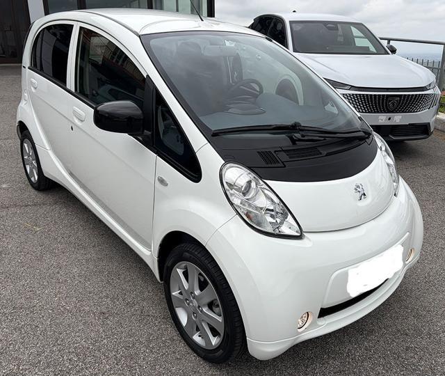 PEUGEOT iOn Active