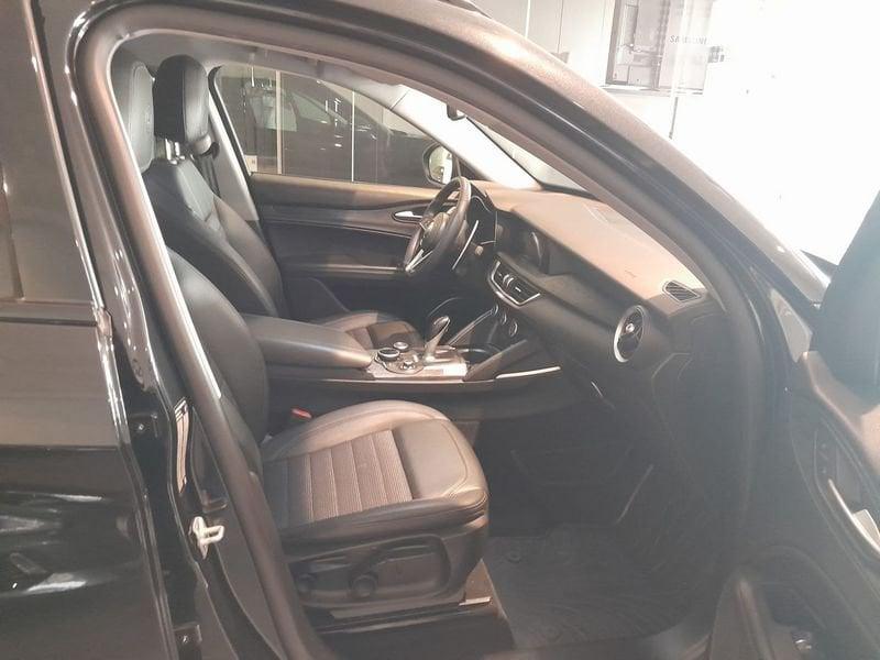 Alfa Romeo Stelvio 2.2 t B-Tech Q4 210cv auto