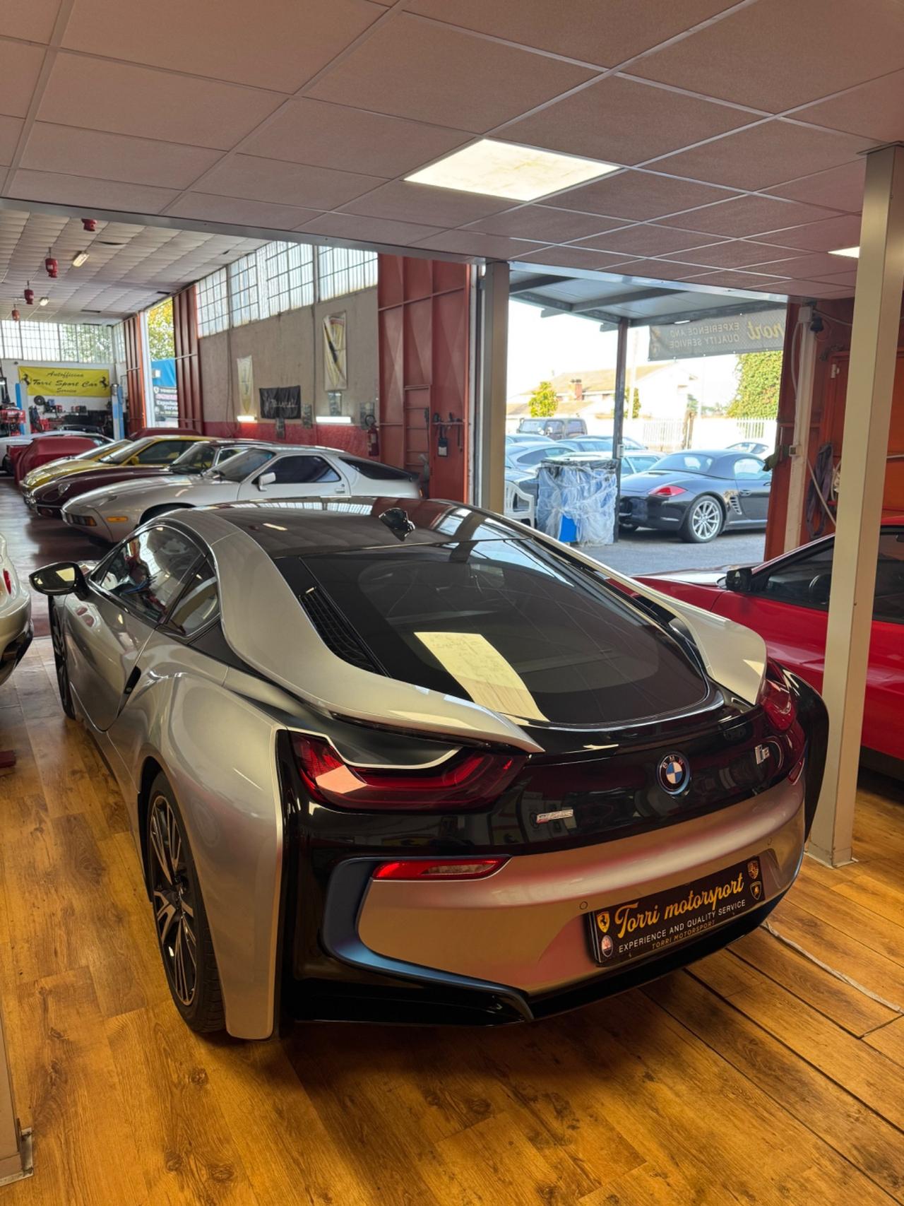 Bmw i8 ufficiale BMW PERMUTE