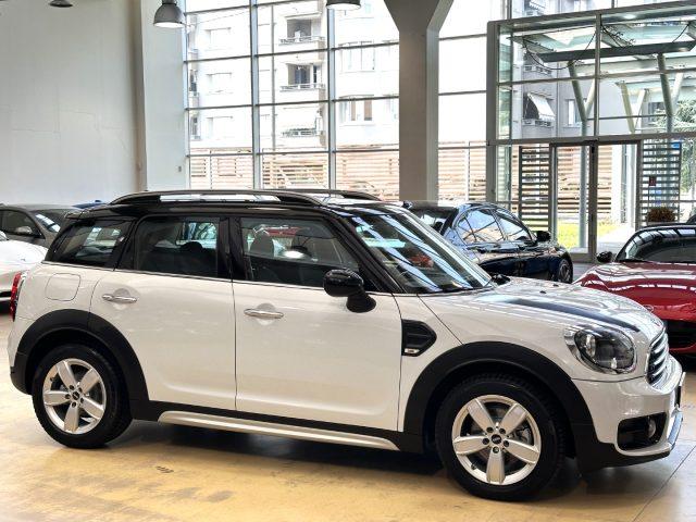 MINI Countryman 2.0 Cooper D Business Automatica - 17" - Navi