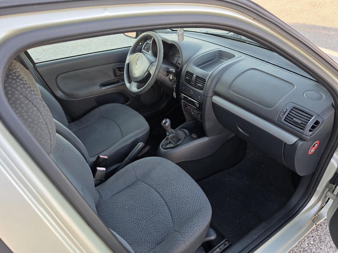Renault Clio 1200 benzina gpl