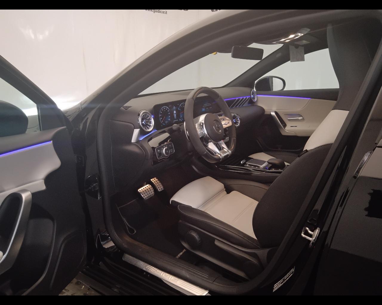Mercedes-Benz Classe A - W177 2018 - A AMG 35 4matic auto