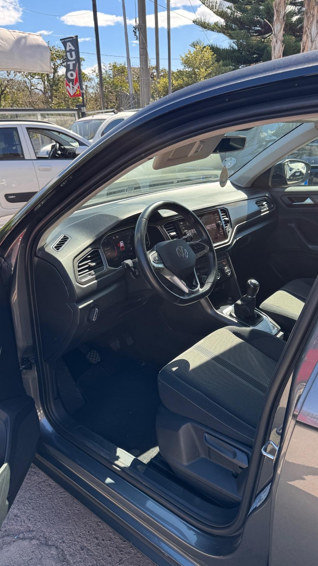 VOLKSWAGEN T ROC 1.6 TDI NUOVA 65.000km