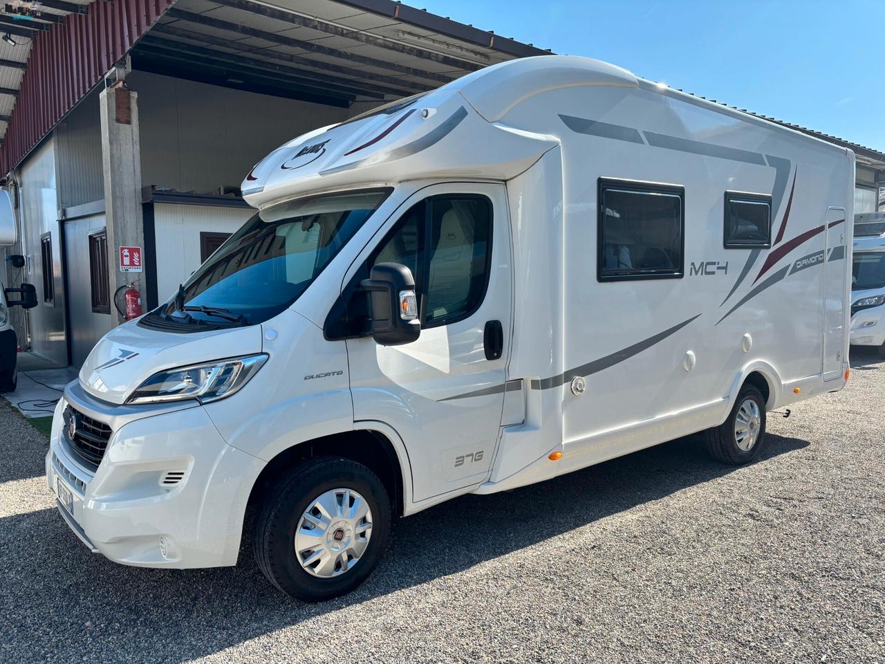 Mclouis DIAMOND MC4 376 - CON LETTO BASCULANTE