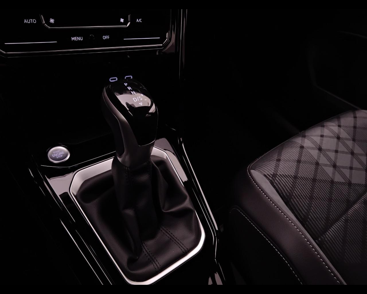 VOLKSWAGEN T-Roc 2022 - T-Roc 2.0 tdi R-Line 150cv dsg