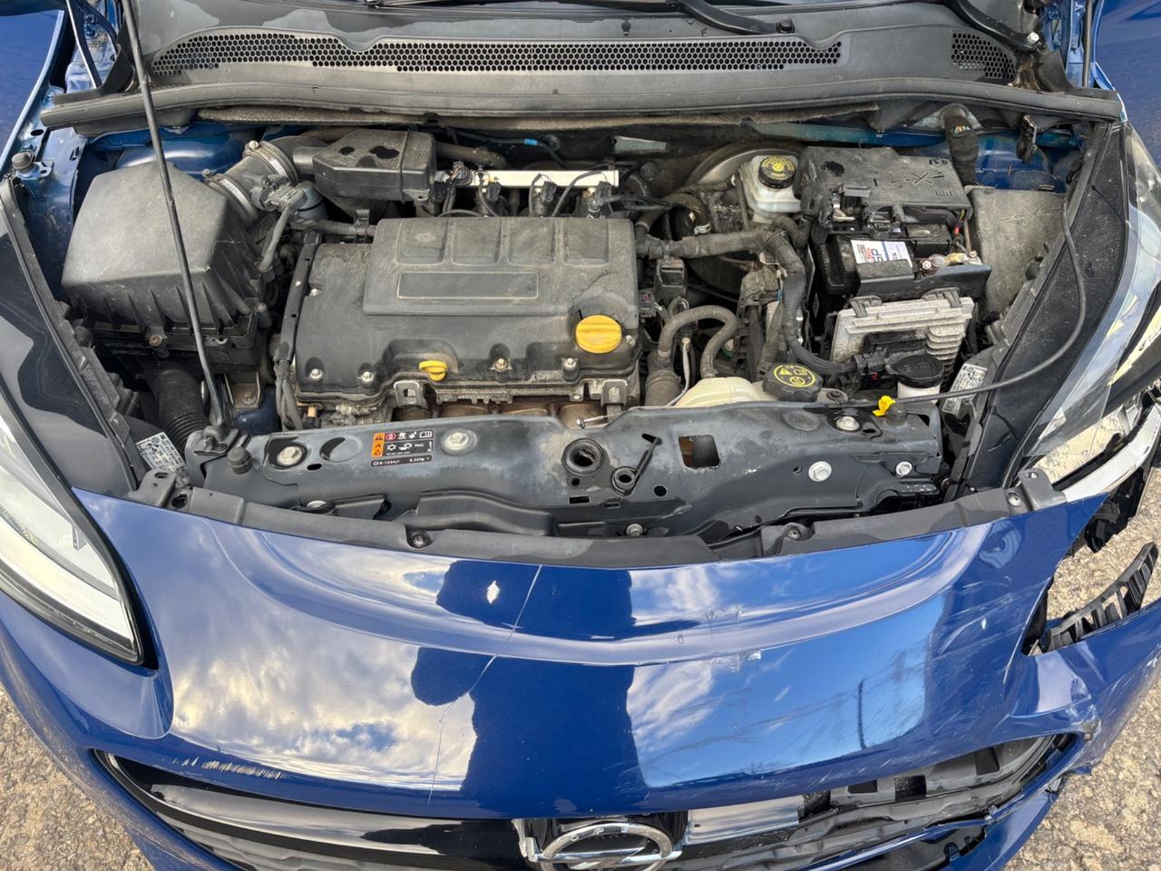 Opel Corsa 1.4 90CV GPL INCIDENTATA