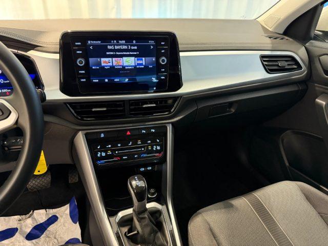 VOLKSWAGEN T-Roc 1.5 TSI DSG Life GANCIO Navi DAB+ Parks Assist LED