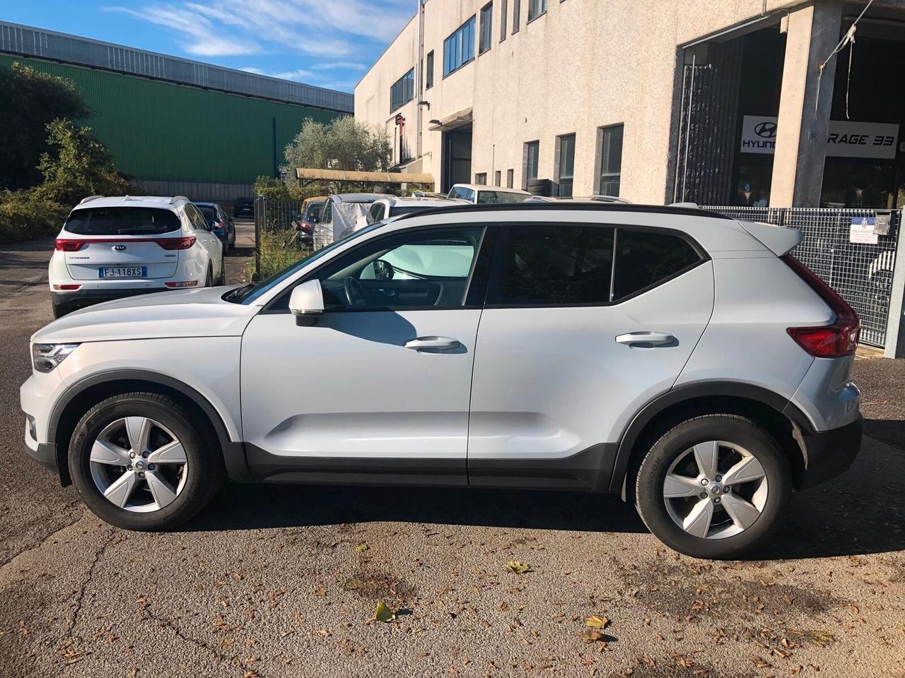 Volvo XC40 D3 AWD Geartronic Momentum