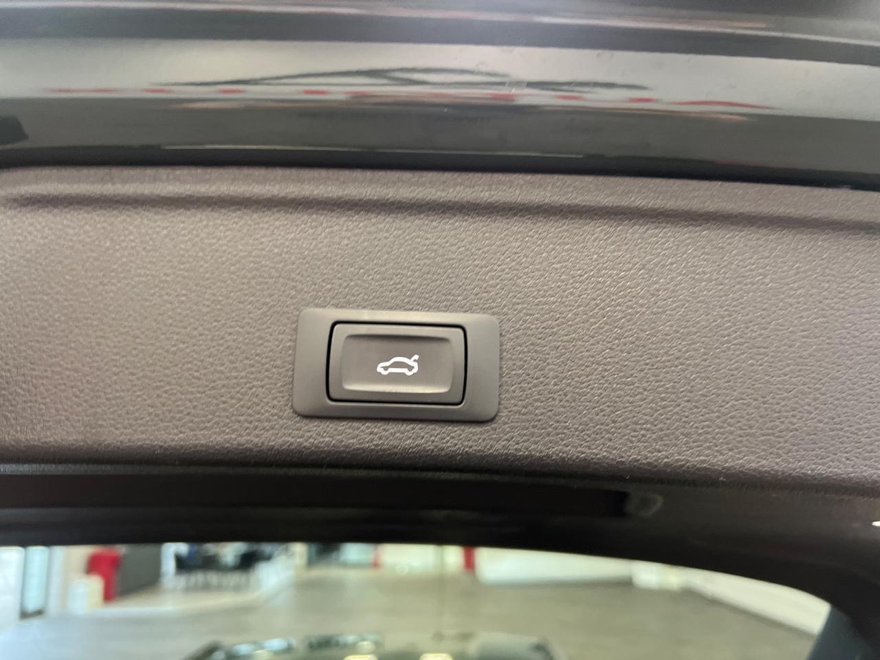 Audi A4 RS 4 Avant 2.9 TFSI quattro tiptronic