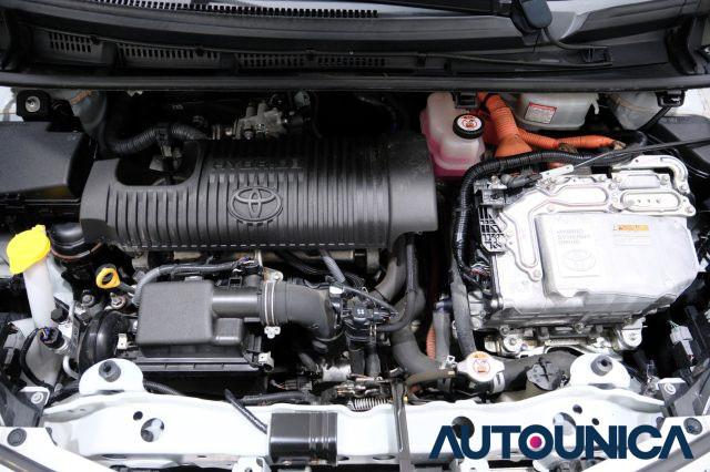 TOYOTA Yaris 1.5 HYBRID 5 PORTE TREND WHITE EDITION