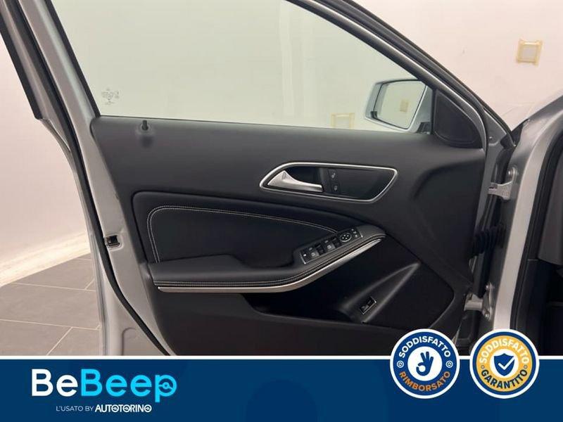 Mercedes-Benz GLA 200 SPORT AUTO
