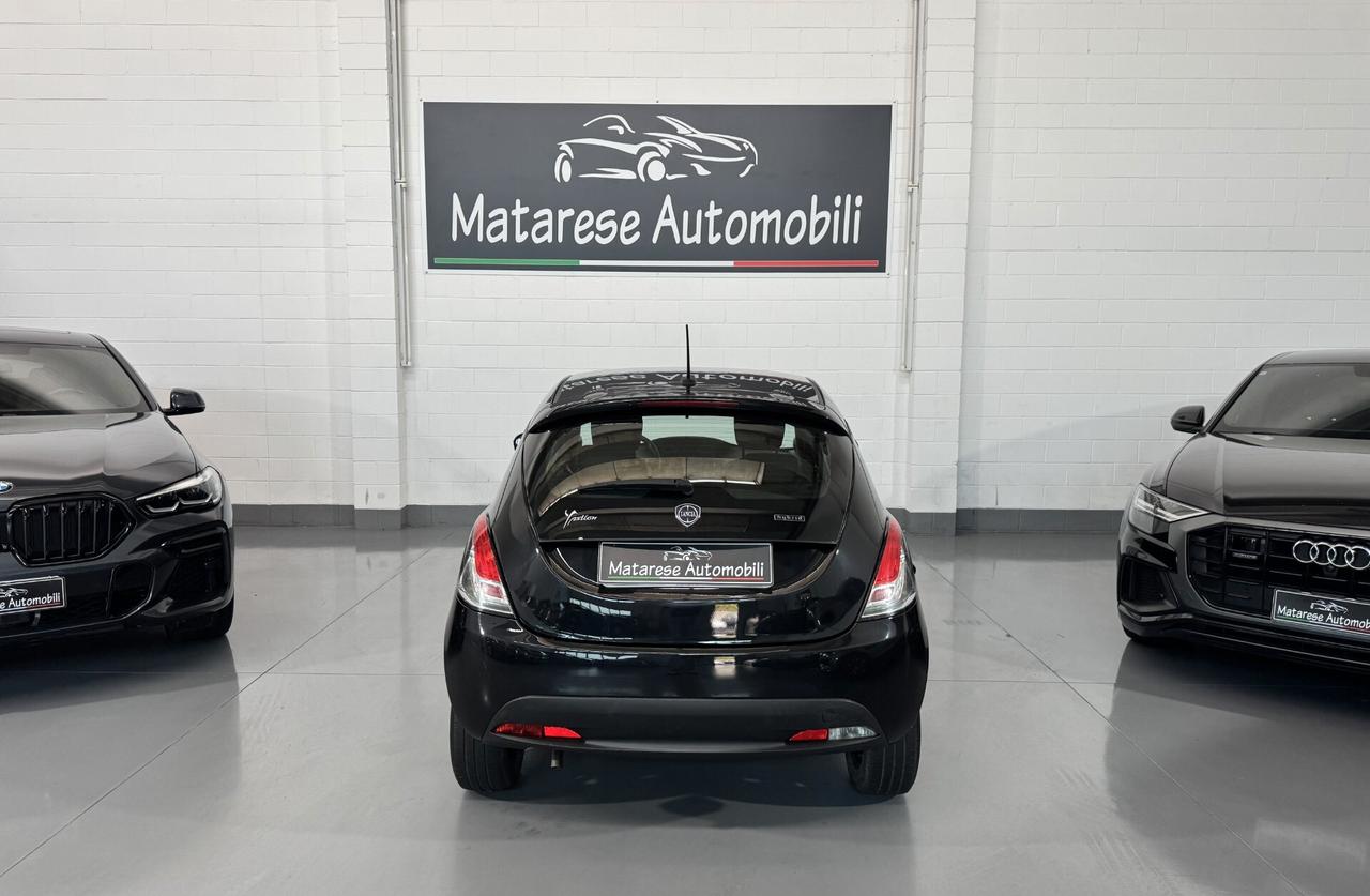 Lancia Ypsilon Hybrid 5p 1.0cc 70cv Bluetooth+Clima OK Neopatentati