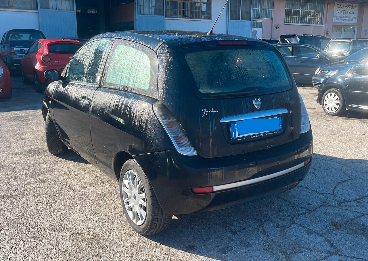 Lancia Ypsilon 1.4 Argento Ecochic GPL