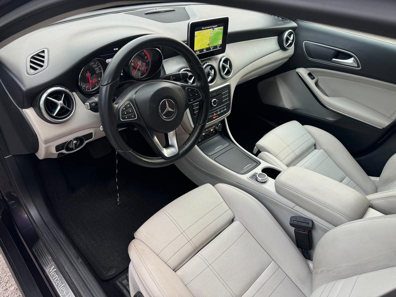 Mercedes-benz GLA 180d 109CV Automatic Premium