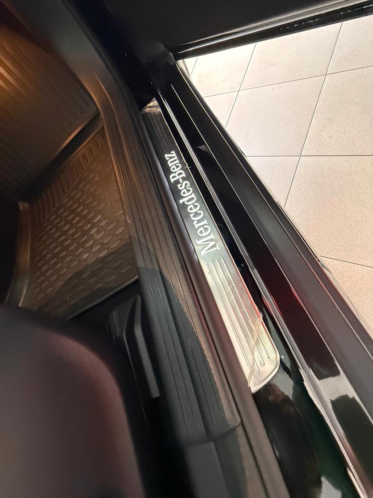 Mercedes-benz GLA 200 d AUTOMATIC PREMIUM NIGHT ED