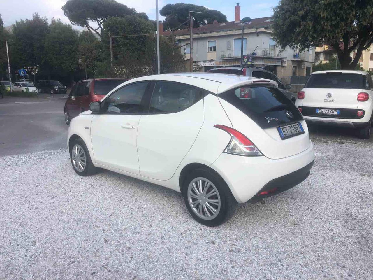 LANCIA YPSILON - GPL - PER NEOPATENTATI - ECOSHIC