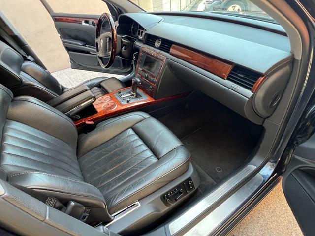 VOLKSWAGEN Phaeton 6.0 W12 ASI 4mot. 4 posti