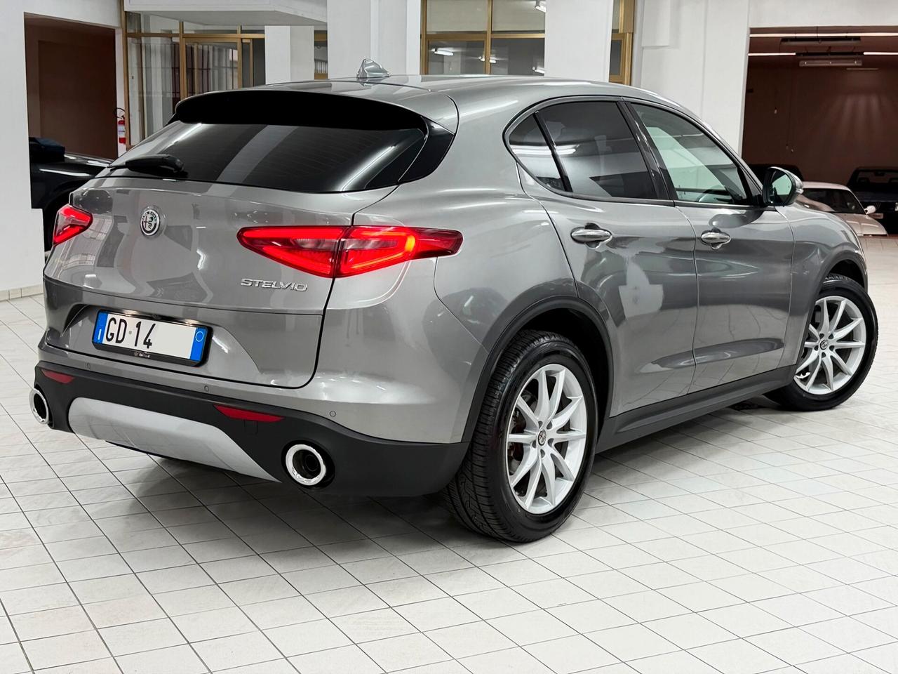 Alfa Romeo Stelvio 2.2 TD 190 CV EXECUTIVE 19" TAGLIANDATA
