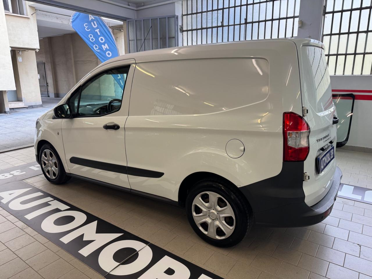 Ford Transit Courier 1.5 TDCi 75CV Van Trend