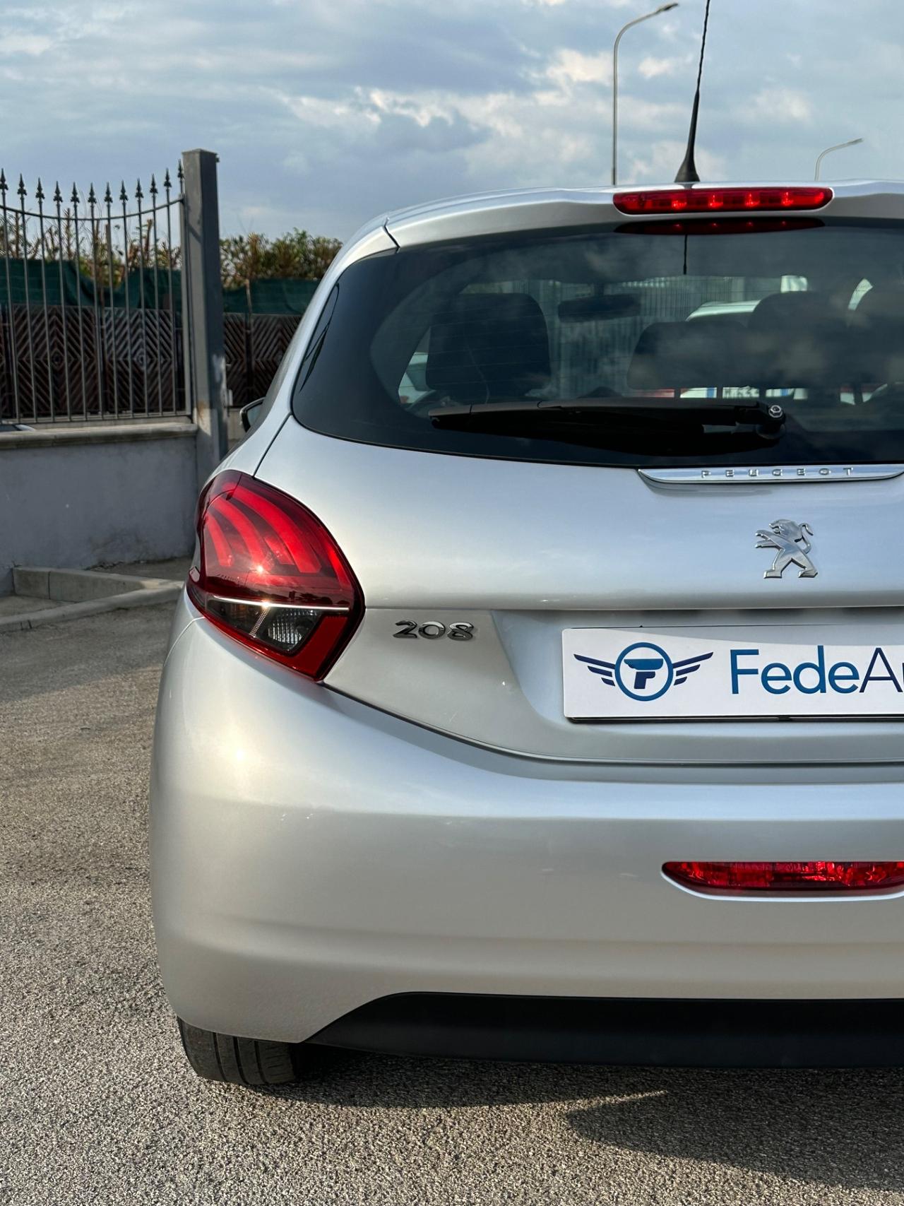 Peugeot 208 PureTech 82 5 porte Allure 2018