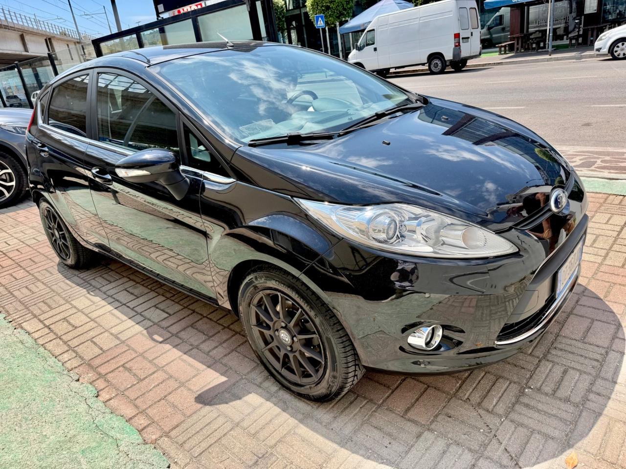 Ford Fiesta 1.4 TDCi Titanium - GARANZIA