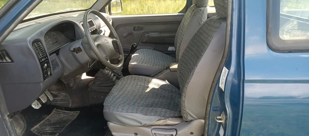 Nissan Pick Up D22 Pick-up 2.5 TD 2 porte
