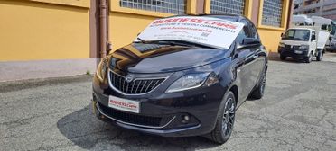 Lancia Ypsilon 1.0 FireFly 5 porte S&S Hybrid Ecochic Gold KM. 20.000 CERTIFICATI-AUTO PER NEOPATENTATI
