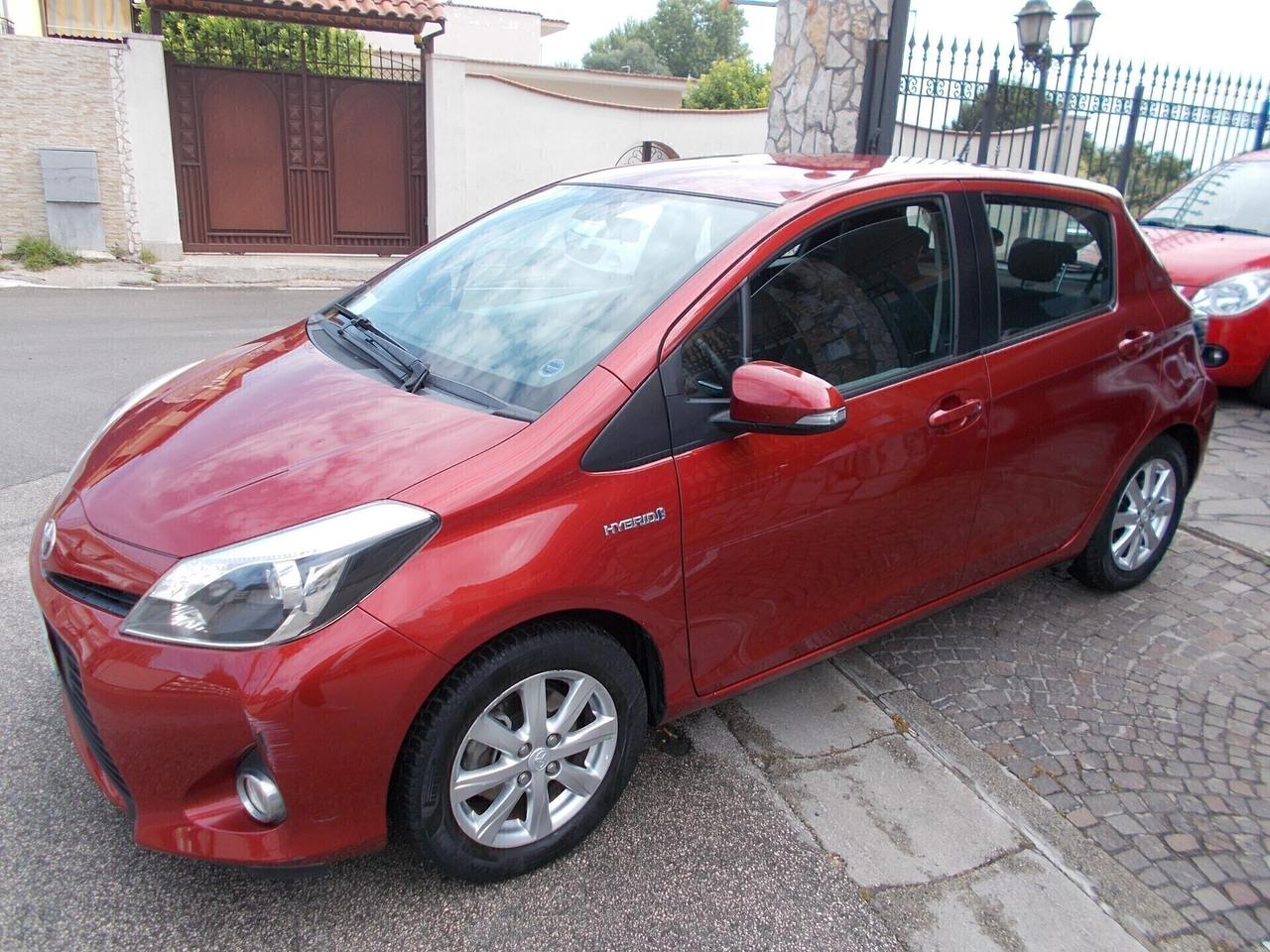 Toyota Yaris 1.5 Hybrid 5 porte Lounge