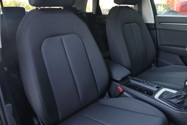 AUDI Q3 35 TDI quattro S tronic Business