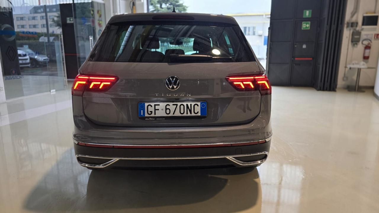 Volkswagen Tiguan 2.0 TDI 150 CV SCR DSG Elegance