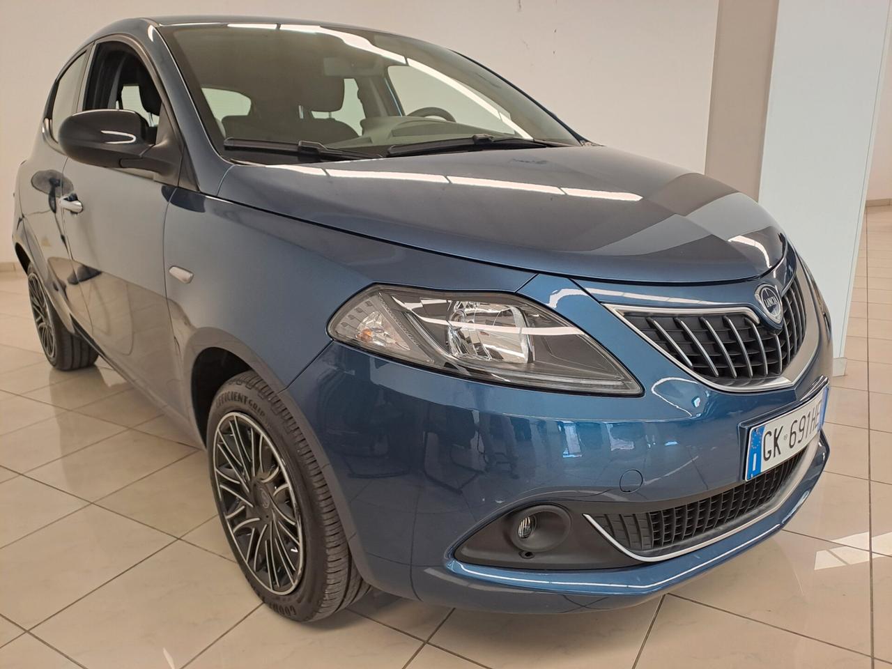 Lancia Ypsilon 1.0 FireFly 5 porte S&S Hybrid Ecochic Gold