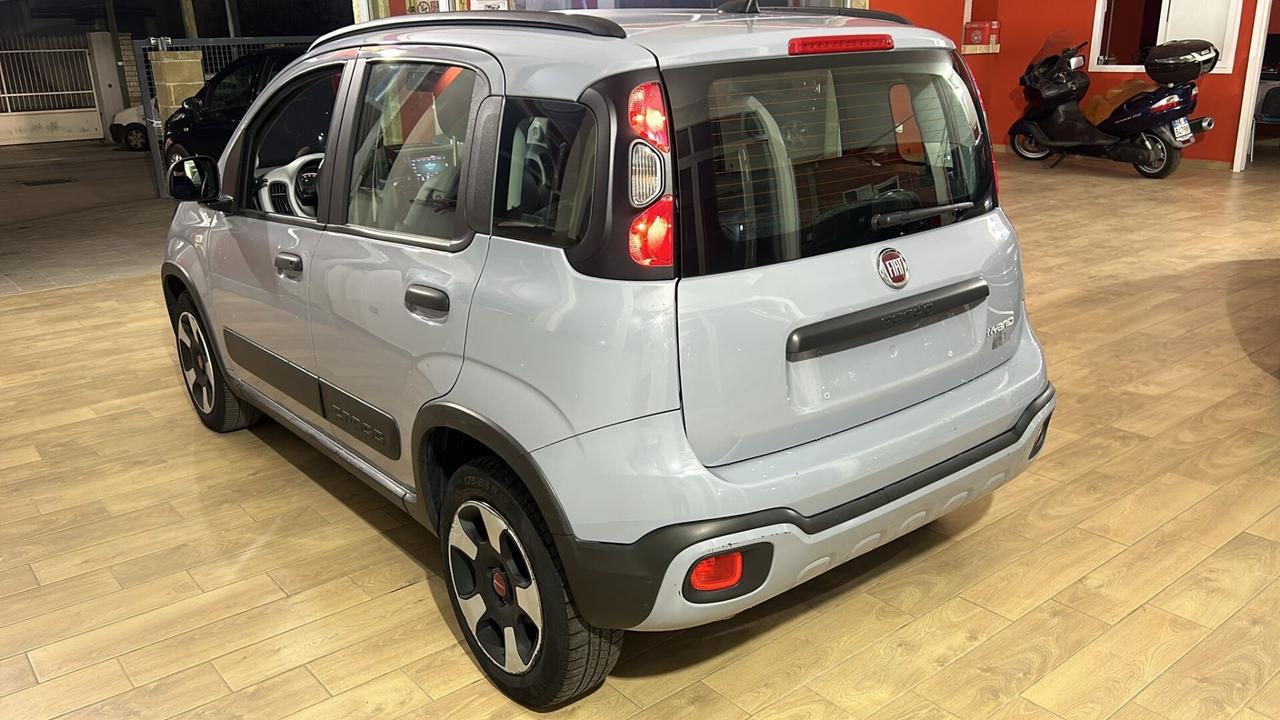 Fiat Panda 1.0 S&S Hybrid City Cross-2022